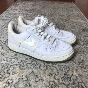 2004 Nike Air Force 1 Low Size 7.5 W Womens White